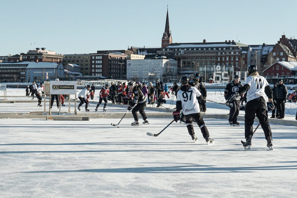 Arctic Pond Hockey Games